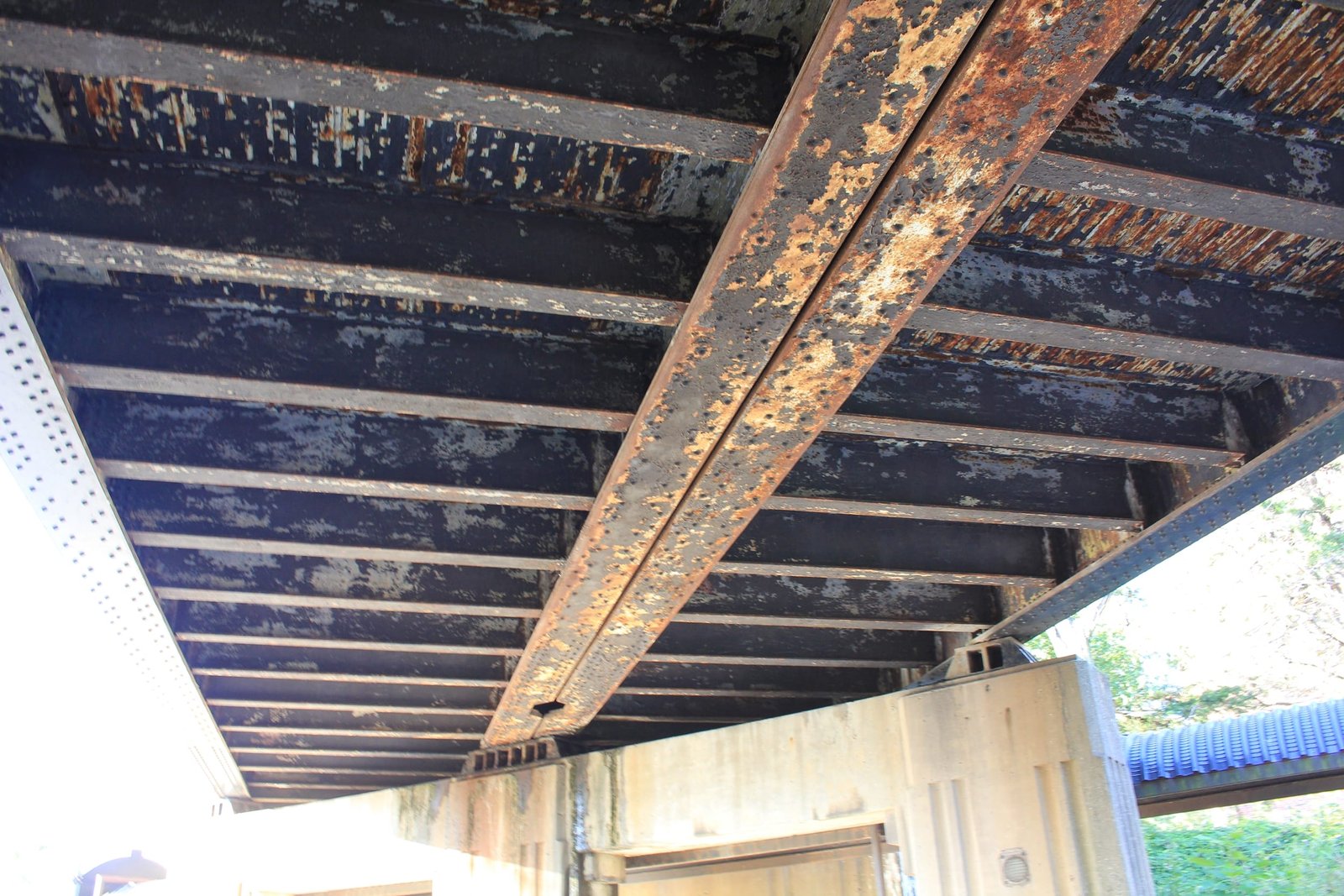 Under main span
